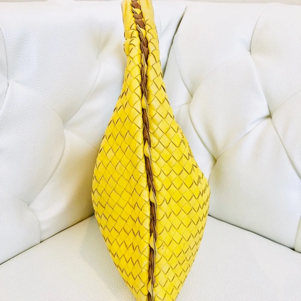 Bottega Veneta Yellow Woven Leather Hobo - Picture 3 of 12